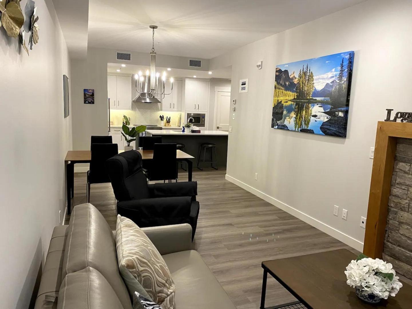 Luxury Unit In The Heart Of Canmore Ngoại thất bức ảnh