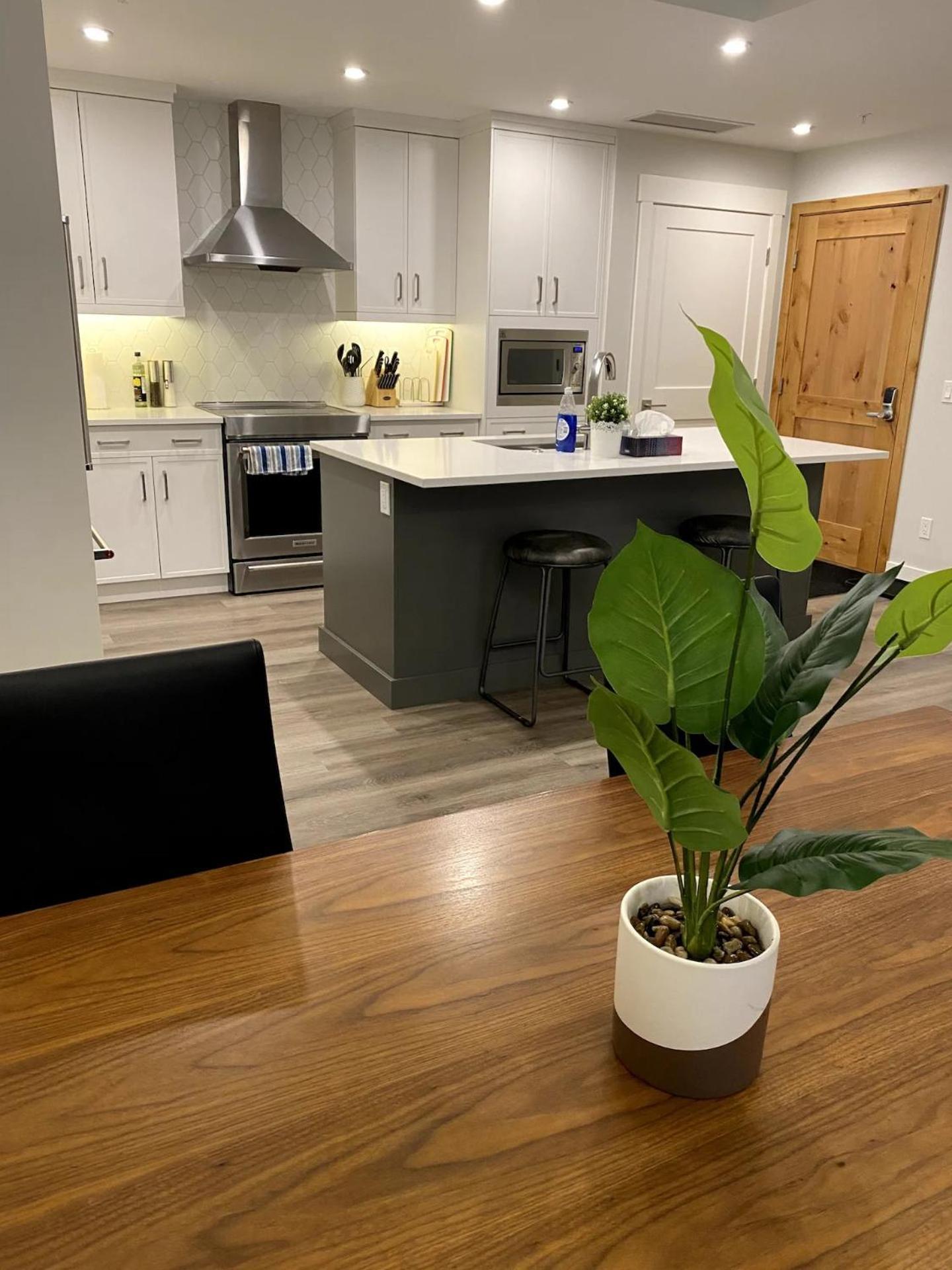 Luxury Unit In The Heart Of Canmore Ngoại thất bức ảnh